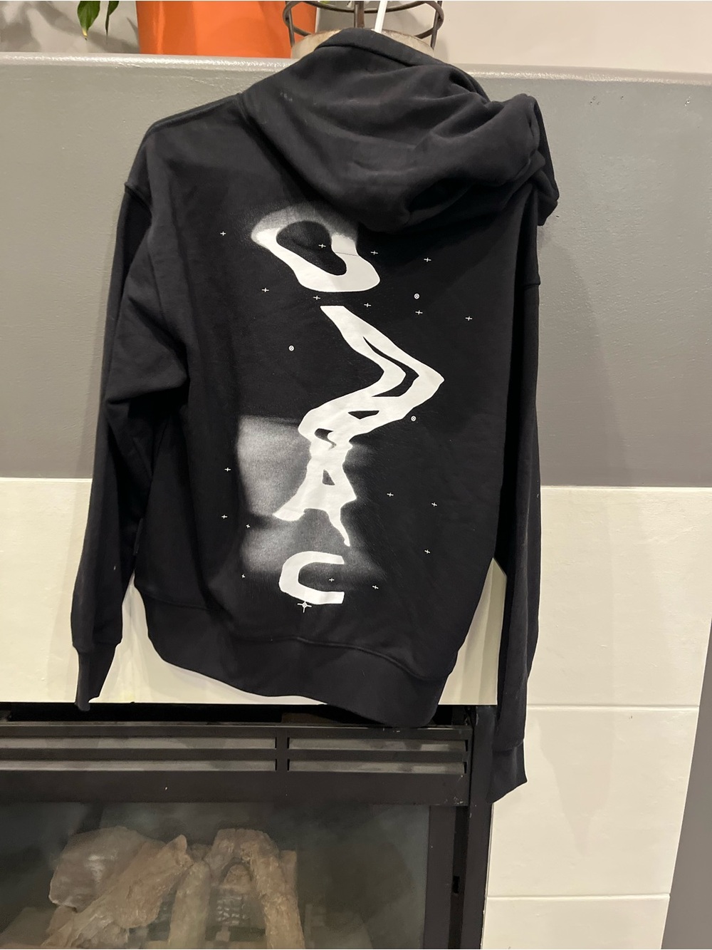 Oncloud womens Black Graphic Hoodie Sweater